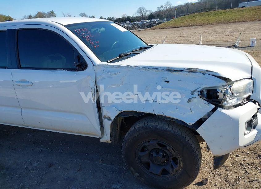 Photo 6 of 2016 Toyota Tacoma SR (VIN 5TFAX5GN7GX056369)