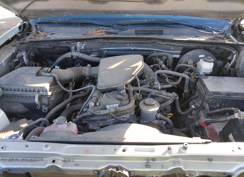 Photo 10 of 2016 Toyota Tacoma SR (VIN 5TFAX5GN7GX068344)