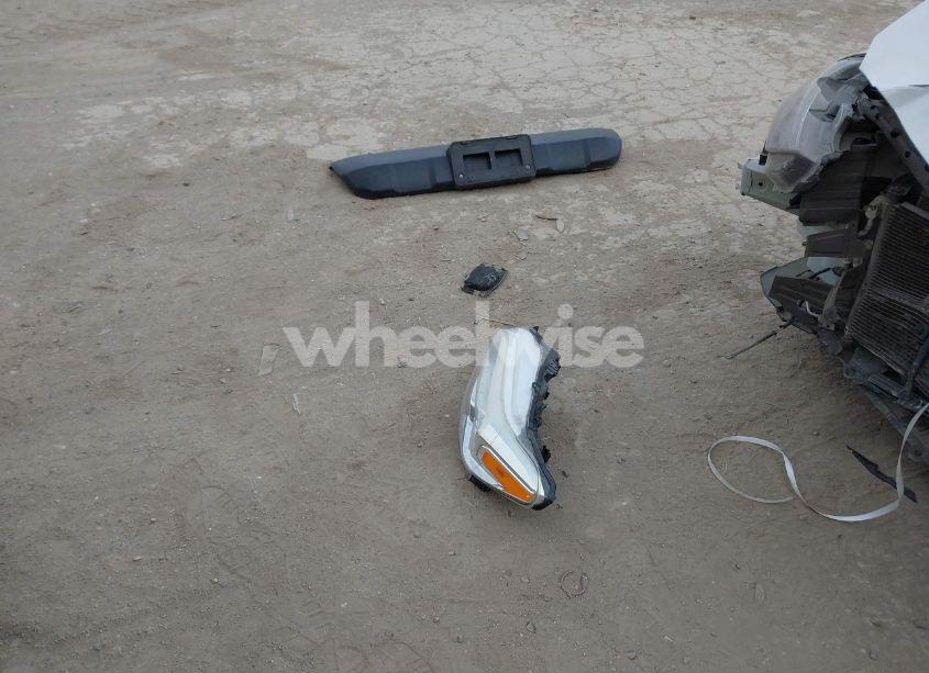 Photo 12 of 2018 Toyota Tacoma SR (VIN 5TFAX5GN7JX110700)