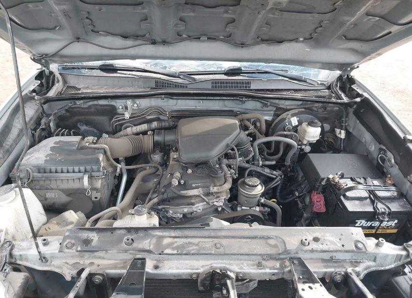 Photo 10 of 2019 Toyota Tacoma SR5 (VIN 5TFAX5GN7KX136585)