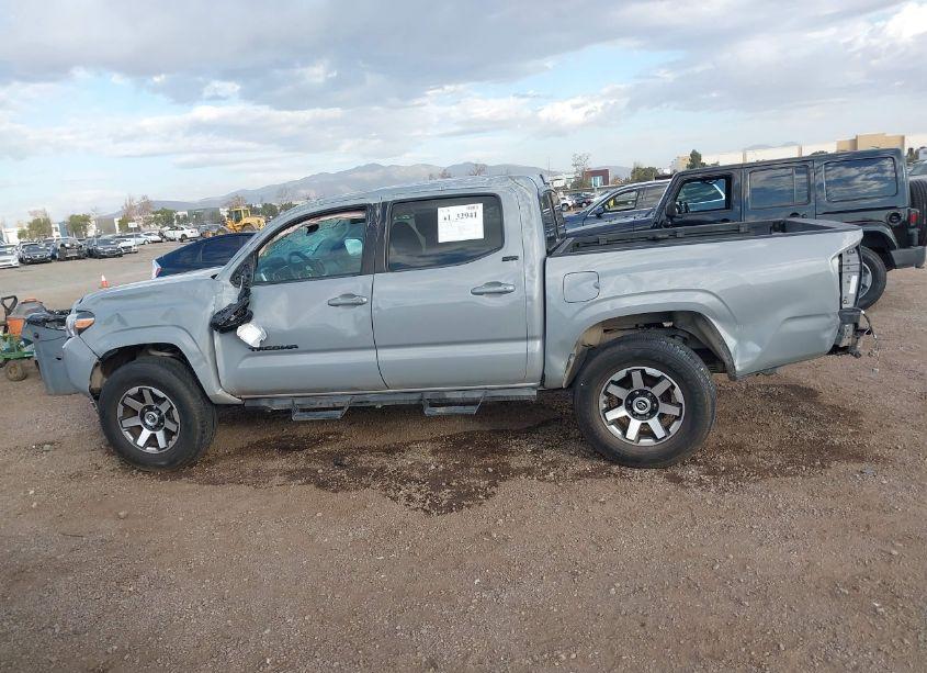 Photo 15 of 2019 Toyota Tacoma SR5 (VIN 5TFAX5GN7KX136585)