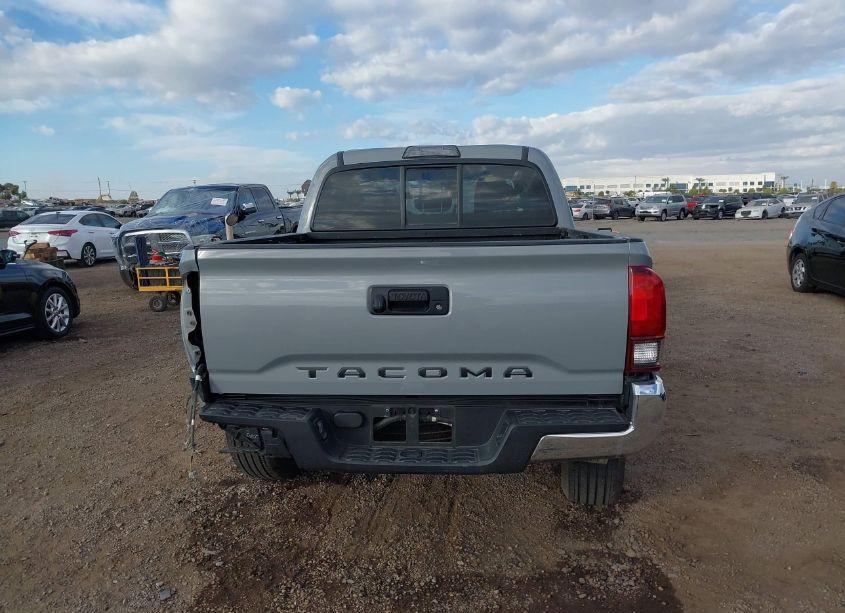 Photo 17 of 2019 Toyota Tacoma SR5 (VIN 5TFAX5GN7KX136585)