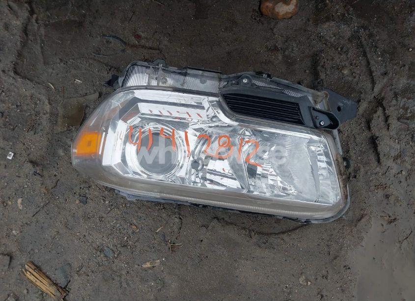 Photo 12 of 2020 Toyota Tacoma SR (VIN 5TFAX5GN7LX185898)