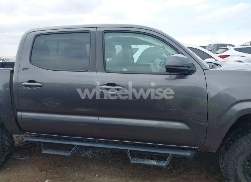 Photo 14 of 2020 Toyota Tacoma SR (VIN 5TFAX5GN7LX185898)