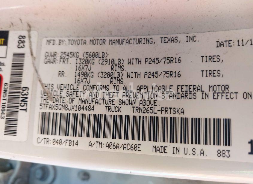 Photo 9 of 2018 Toyota Tacoma SR (VIN 5TFAX5GN8JX104484)