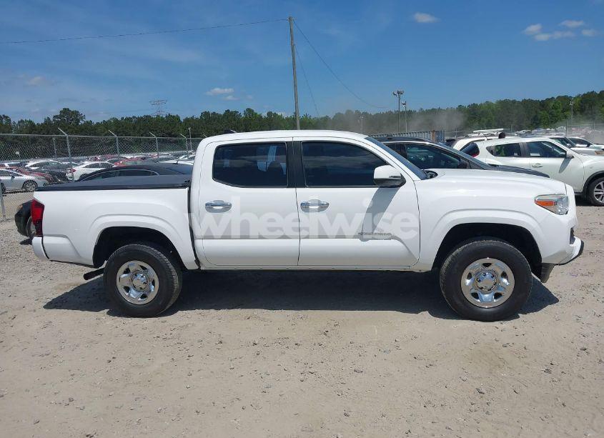 Photo 13 of 2018 Toyota Tacoma SR (VIN 5TFAX5GN8JX124041)