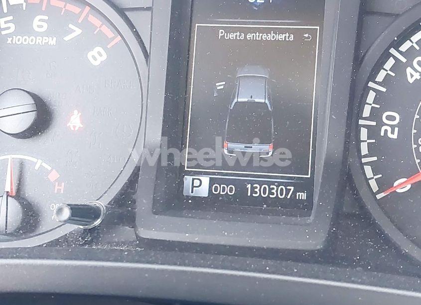 Photo 15 of 2018 Toyota Tacoma SR (VIN 5TFAX5GN8JX124041)