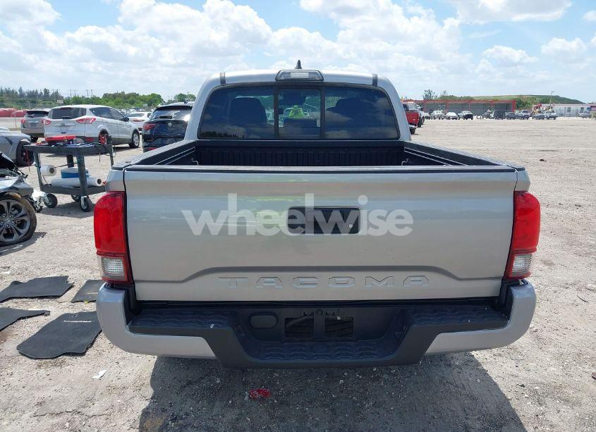 Photo 16 of 2019 Toyota Tacoma SR (VIN 5TFAX5GN8KX148101)