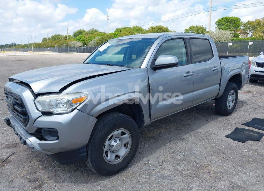 Photo 2 of 2019 Toyota Tacoma SR (VIN 5TFAX5GN8KX148101)