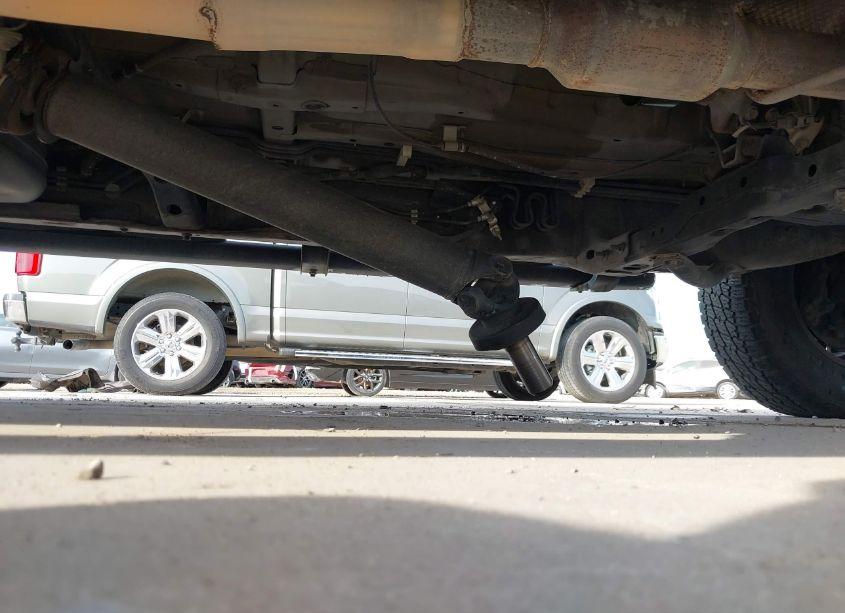 Photo 18 of 2019 Toyota Tacoma SR (VIN 5TFAX5GN8KX158627)