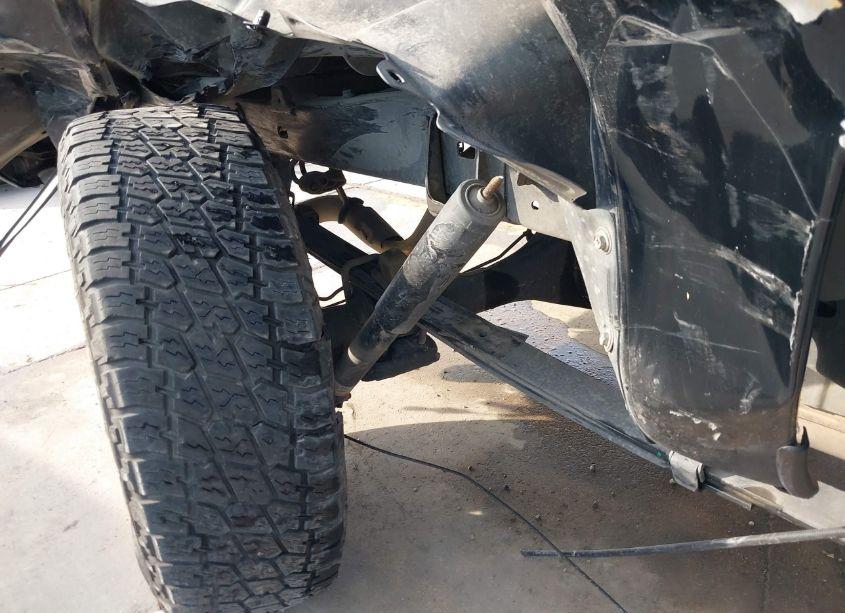 Photo 19 of 2019 Toyota Tacoma SR (VIN 5TFAX5GN8KX158627)