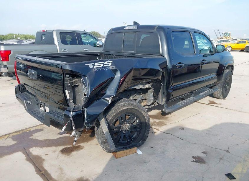 Photo 4 of 2019 Toyota Tacoma SR (VIN 5TFAX5GN8KX158627)