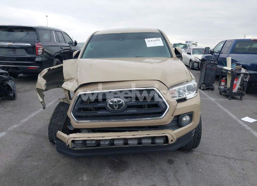 Photo 13 of 2020 Toyota Tacoma SR5 (VIN 5TFAX5GN8LX170763)