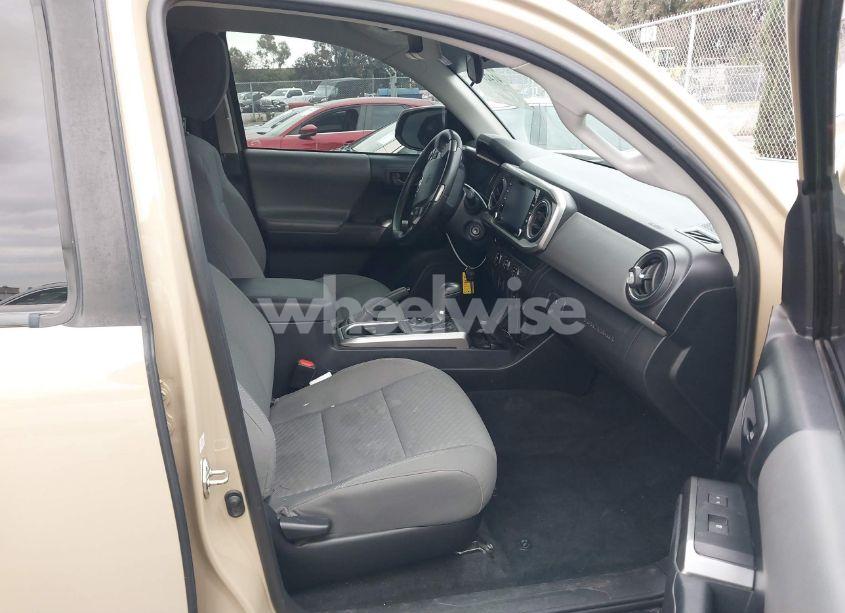 Photo 5 of 2020 Toyota Tacoma SR5 (VIN 5TFAX5GN8LX170763)