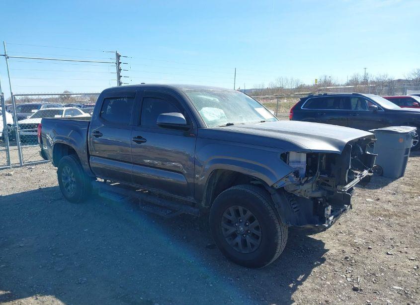 2020 Toyota Tacoma SR (VIN 5TFAX5GN8LX172593) main photo
