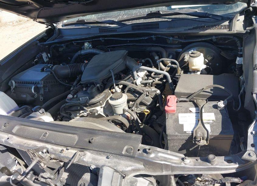 Photo 10 of 2020 Toyota Tacoma SR (VIN 5TFAX5GN8LX172593)