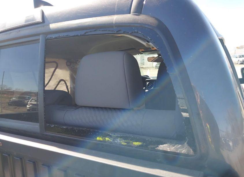 Photo 19 of 2020 Toyota Tacoma SR (VIN 5TFAX5GN8LX172593)