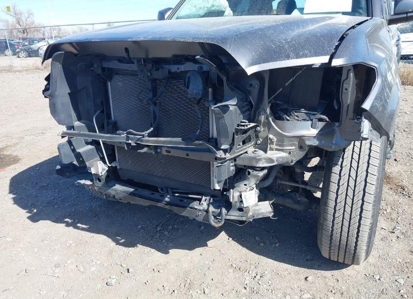 Photo 6 of 2020 Toyota Tacoma SR (VIN 5TFAX5GN8LX172593)