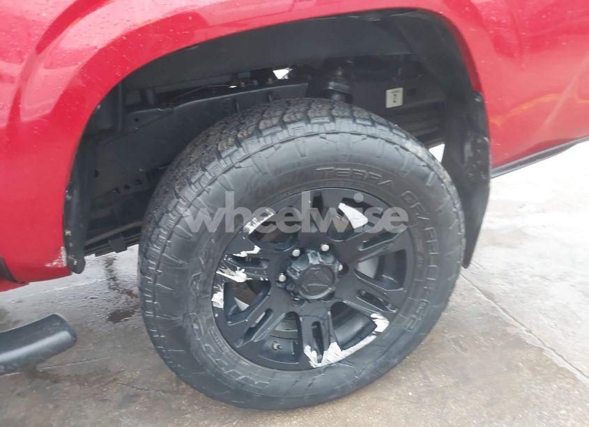 Photo 12 of 2020 Toyota Tacoma SR (VIN 5TFAX5GN8LX176224)