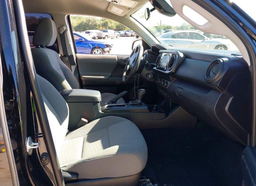 Photo 5 of 2020 Toyota Tacoma SR (VIN 5TFAX5GN8LX185344)