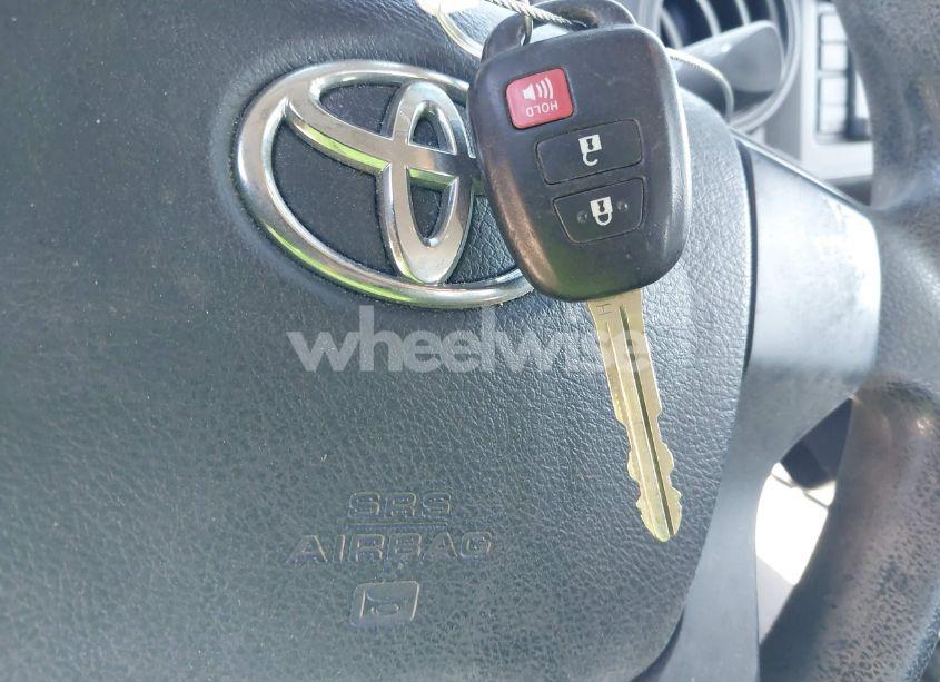 Photo 11 of 2017 Toyota Tacoma SR (VIN 5TFAX5GN9HX078780)