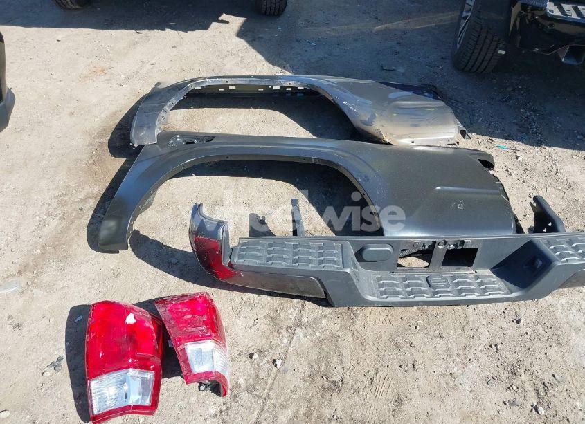 Photo 12 of 2017 Toyota Tacoma SR (VIN 5TFAX5GN9HX078780)