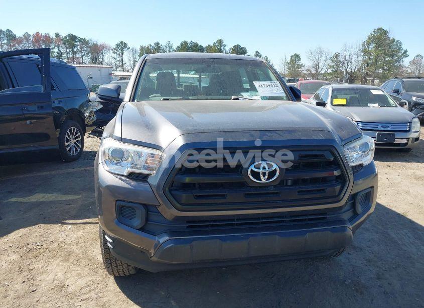 Photo 13 of 2017 Toyota Tacoma SR (VIN 5TFAX5GN9HX078780)