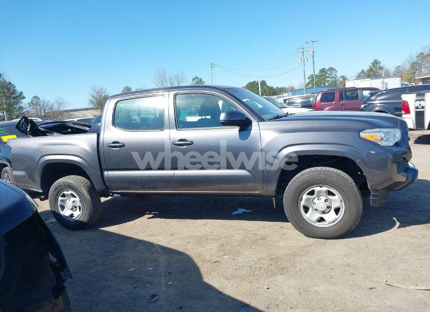 Photo 14 of 2017 Toyota Tacoma SR (VIN 5TFAX5GN9HX078780)