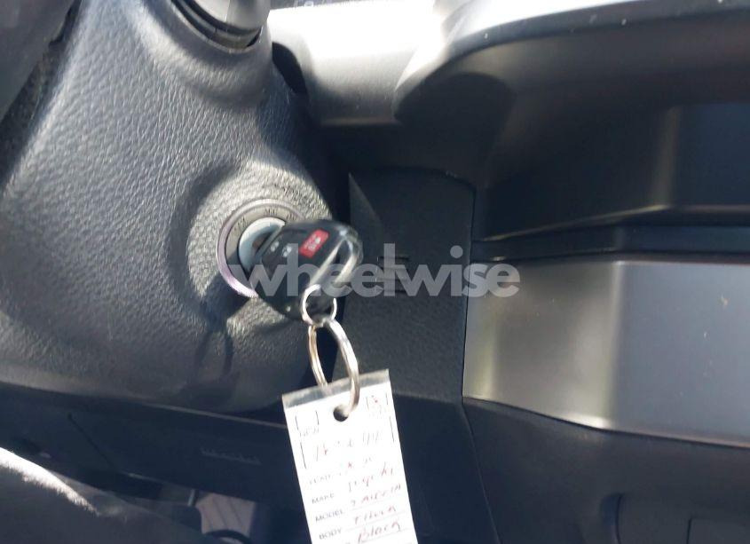 Photo 11 of 2020 Toyota Tacoma SR (VIN 5TFAX5GN9LX185644)