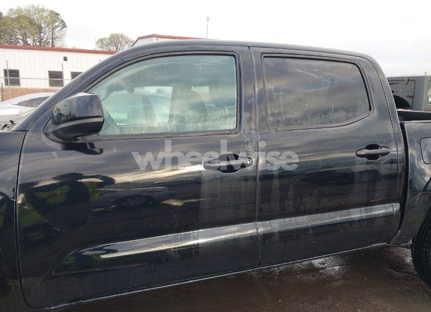 Photo 14 of 2020 Toyota Tacoma SR (VIN 5TFAX5GN9LX185644)