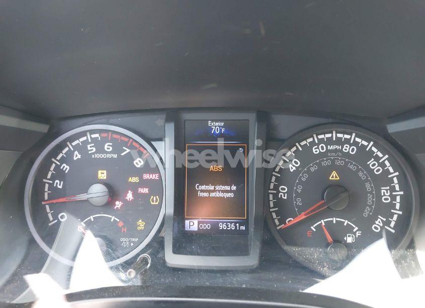 Photo 7 of 2020 Toyota Tacoma SR (VIN 5TFAX5GN9LX185644)