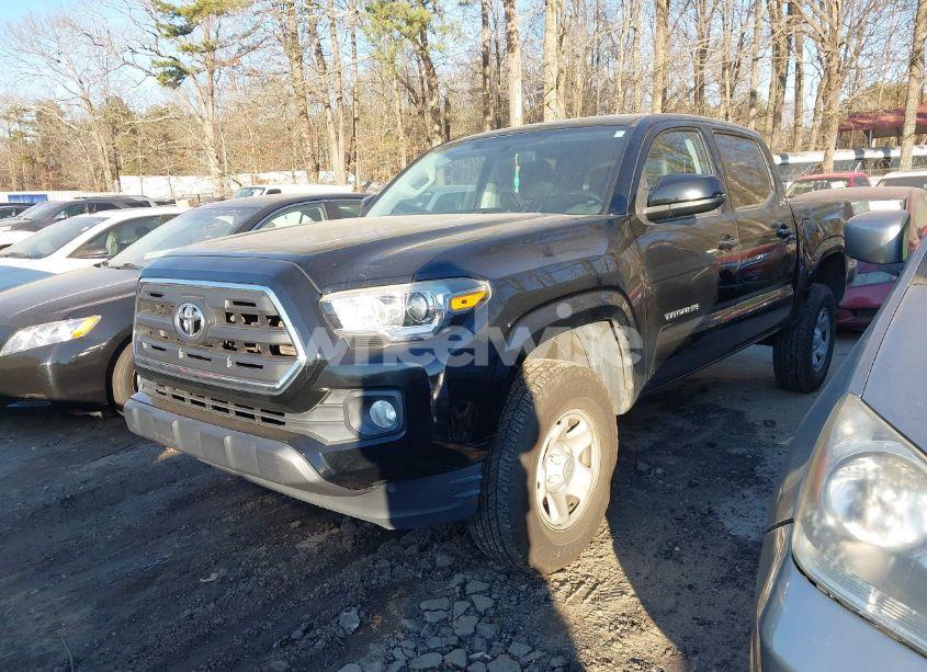 Photo 2 of 2016 Toyota Tacoma SR5 (VIN 5TFAX5GNXGX067222)