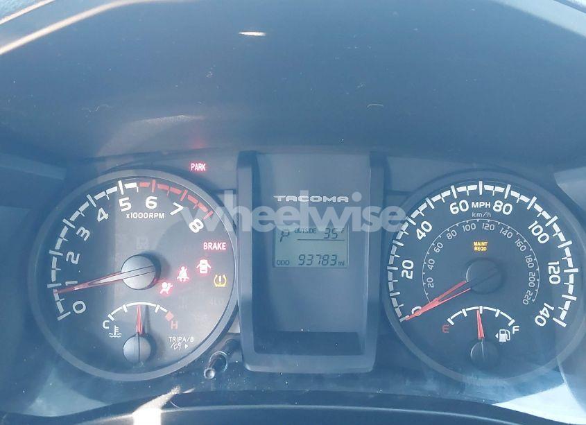 Photo 7 of 2016 Toyota Tacoma SR (VIN 5TFAX5GNXGX070198)