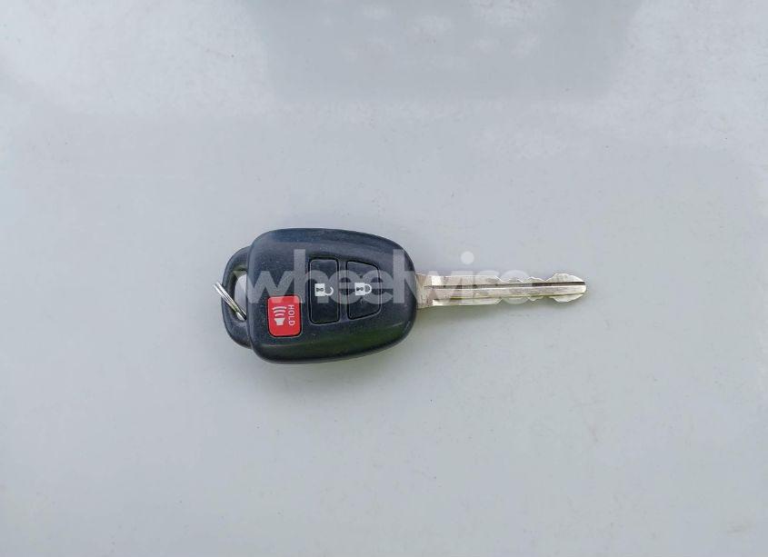 Photo 11 of 2017 Toyota Tacoma SR5 (VIN 5TFAX5GNXHX098715)