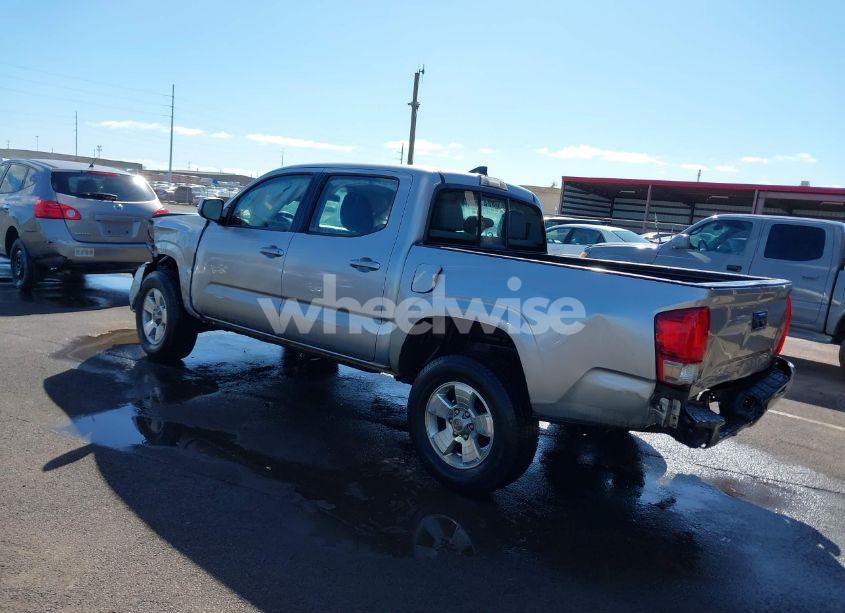 Photo 3 of 2017 Toyota Tacoma SR5 (VIN 5TFAX5GNXHX098715)