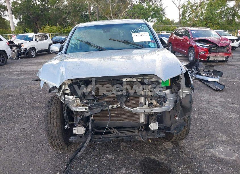 Photo 13 of 2019 Toyota Tacoma SR5 (VIN 5TFAX5GNXKX139433)