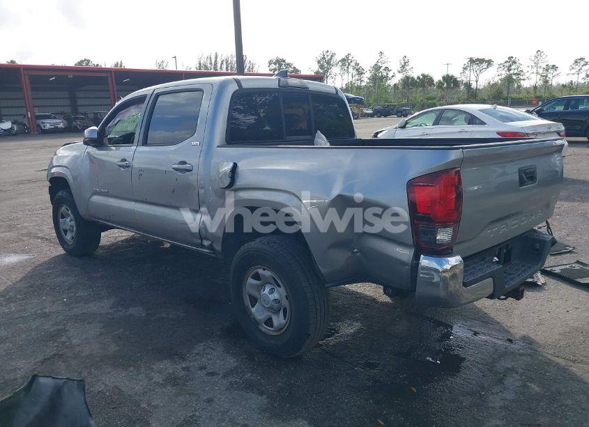 Photo 3 of 2019 Toyota Tacoma SR5 (VIN 5TFAX5GNXKX139433)
