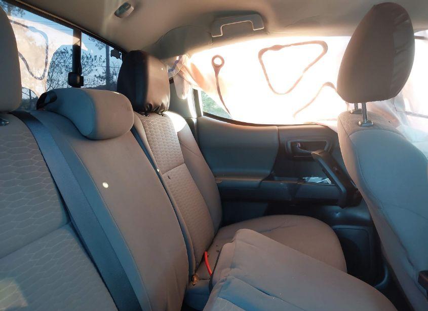 Photo 8 of 2019 Toyota Tacoma SR (VIN 5TFAX5GNXKX161996)