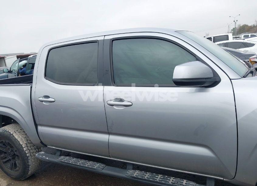 Photo 13 of 2020 Toyota Tacoma SR (VIN 5TFAX5GNXLX187855)