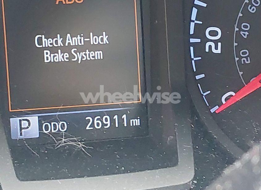 Photo 15 of 2020 Toyota Tacoma SR (VIN 5TFAX5GNXLX187855)