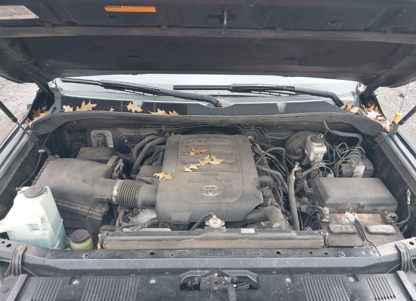 Photo 10 of 2016 Toyota Tundra 1794 5.7L V8 (VIN 5TFAY5F10GX513678)