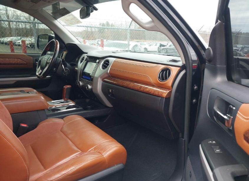 Photo 5 of 2016 Toyota Tundra 1794 5.7L V8 (VIN 5TFAY5F10GX513678)