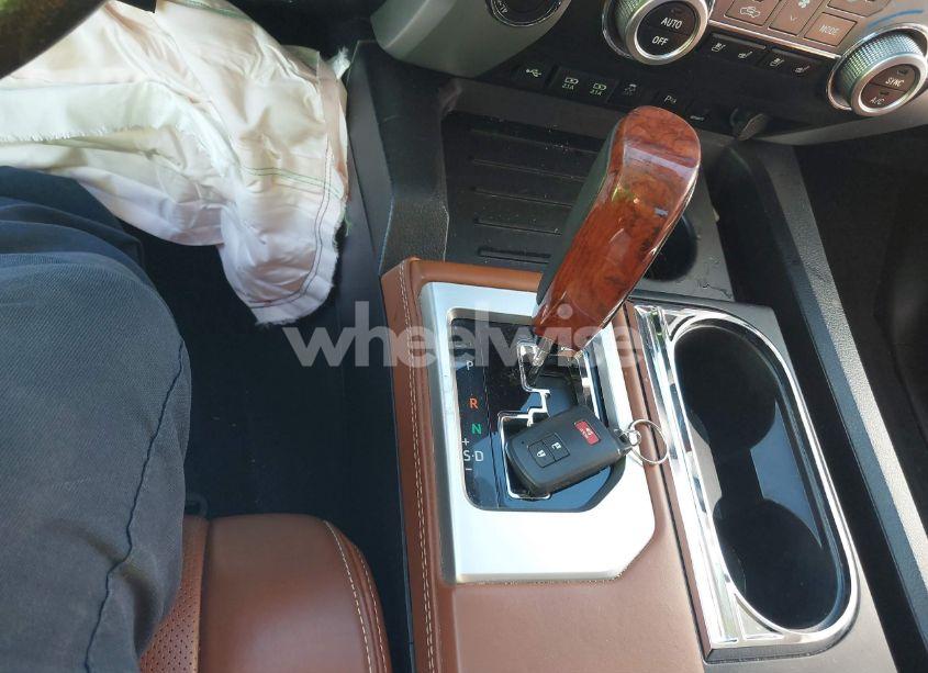 Photo 11 of 2020 Toyota Tundra 4WD (VIN 5TFAY5F12LX951676)