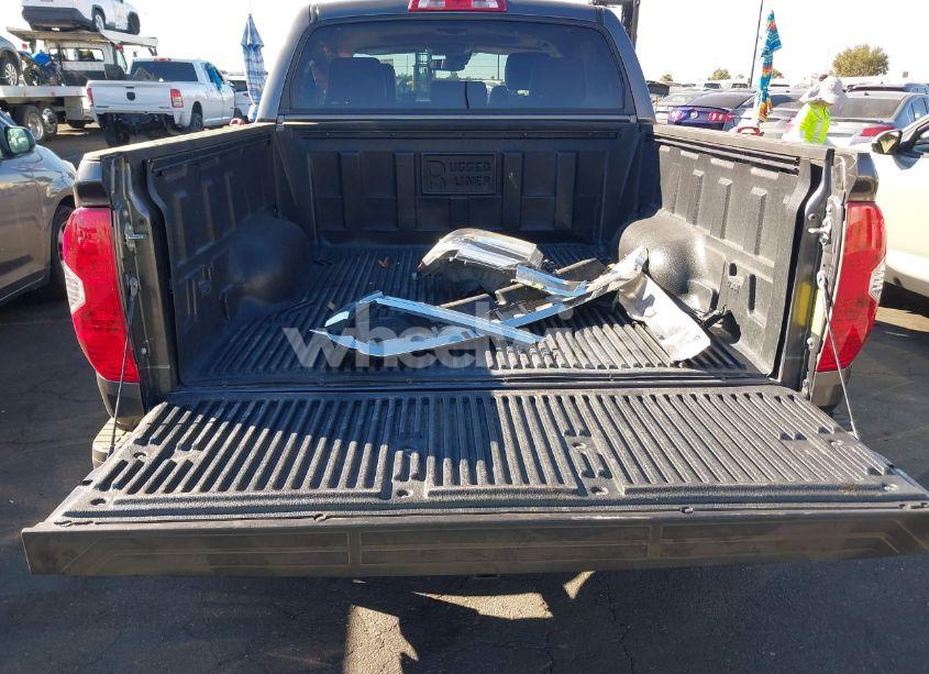 Photo 12 of 2020 Toyota Tundra 4WD (VIN 5TFAY5F12LX951676)