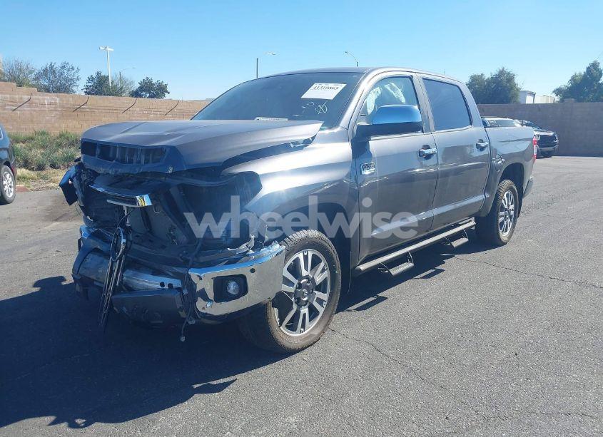 Photo 2 of 2020 Toyota Tundra 4WD (VIN 5TFAY5F12LX951676)