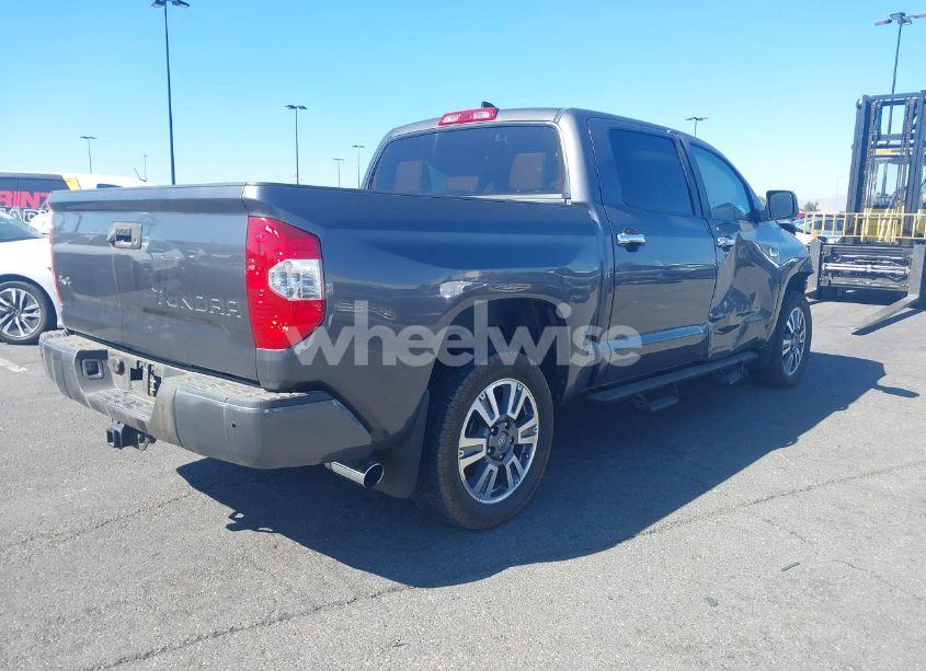 Photo 4 of 2020 Toyota Tundra 4WD (VIN 5TFAY5F12LX951676)