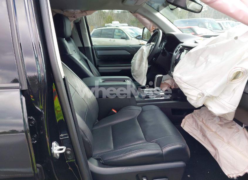 Photo 5 of 2021 Toyota Tundra PLATINUM (VIN 5TFAY5F12MX046548)