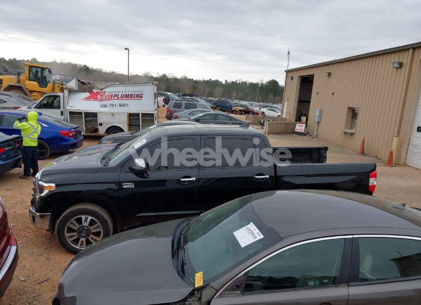 Photo 14 of 2020 Toyota Tundra CREWMAX 1794/CREWMAX PLATINUM (VIN 5TFAY5F13LX887440)