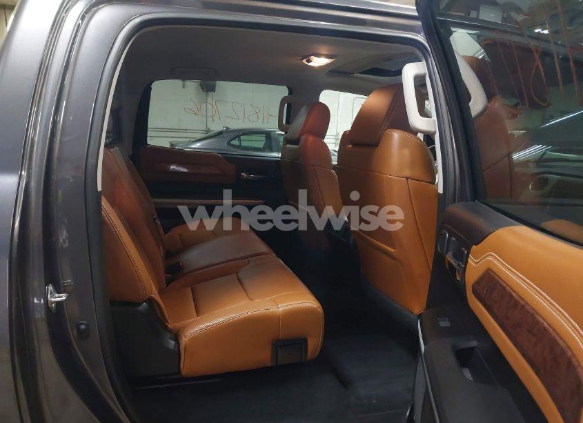 Photo 8 of 2021 Toyota Tundra PLATINUM (VIN 5TFAY5F14MX959487)