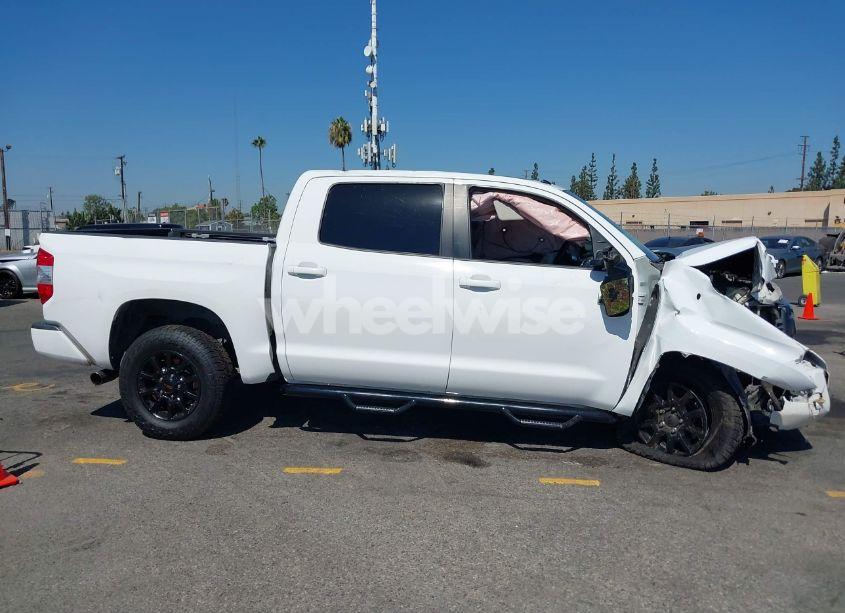Photo 13 of 2015 Toyota Tundra PLATINUM 5.7L V8 (VIN 5TFAY5F15FX453153)